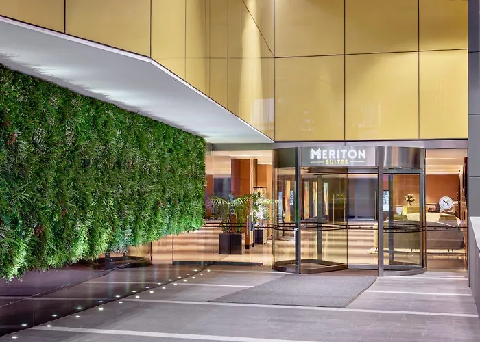 Meriton Suites Campbell Street, Sydney